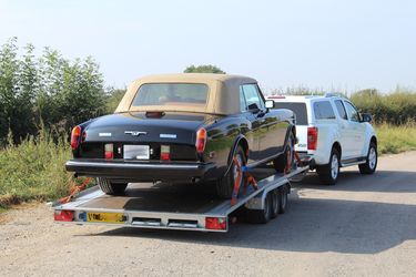 VEHICLE_COLLECTED_USING_IN-HOUSE_TRANSPORT_SERVICE