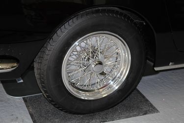 WHEELS_POLISHED__TYRES_DRESSED
