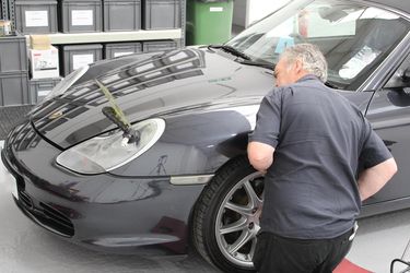 8)_PAINTLESS_DENT_REMOVAL