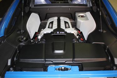 ENGINE_COMPARTMENT_DRESSED