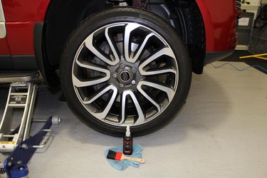 TYRES_SWISSVAX_PNEU_DRESSED